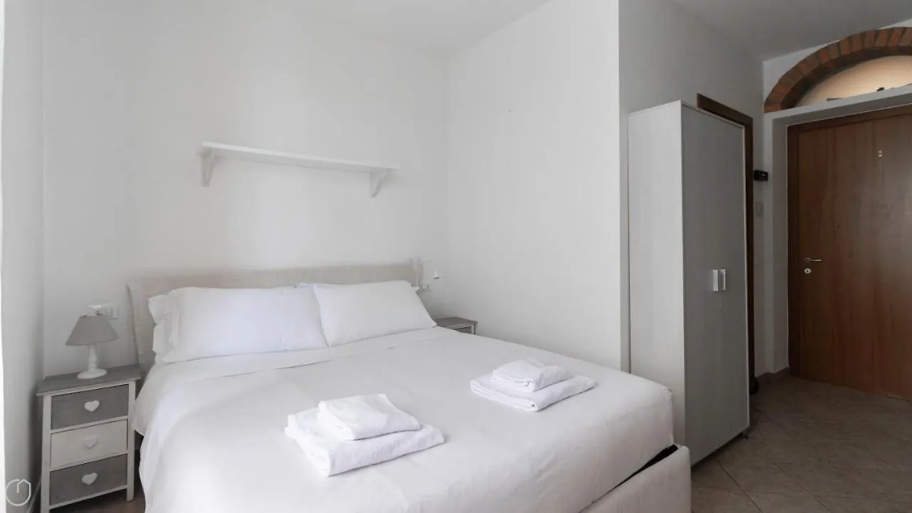 Italianway - Andrea Ponti 1 Daire Milano